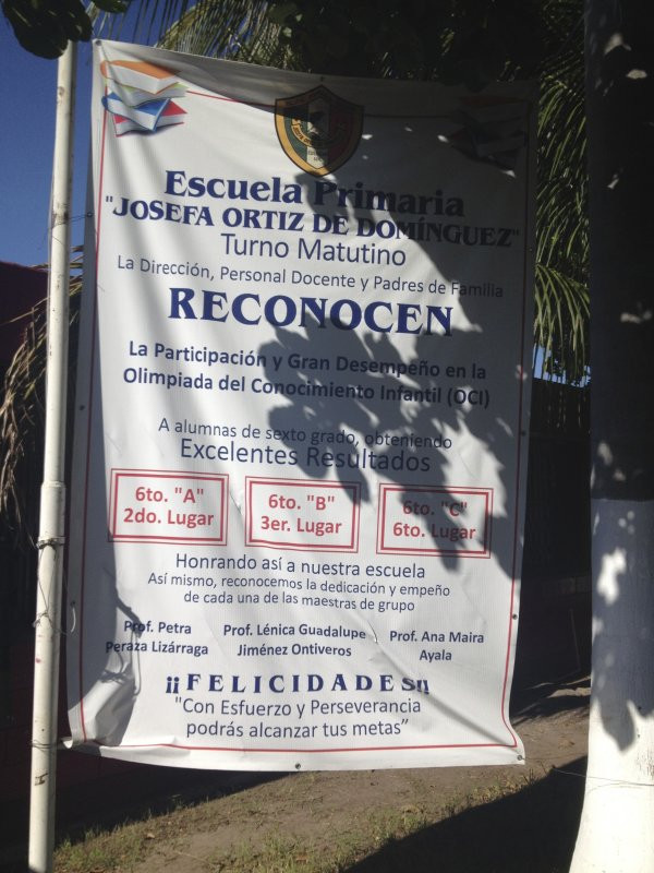 Outside banner for Escuela Josefa Ortiz De Domingue in Culican, Sinaloa, Meixco